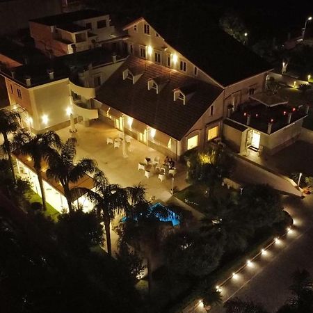 Brusciano Hotel Villa Ruggiero מראה חיצוני תמונה