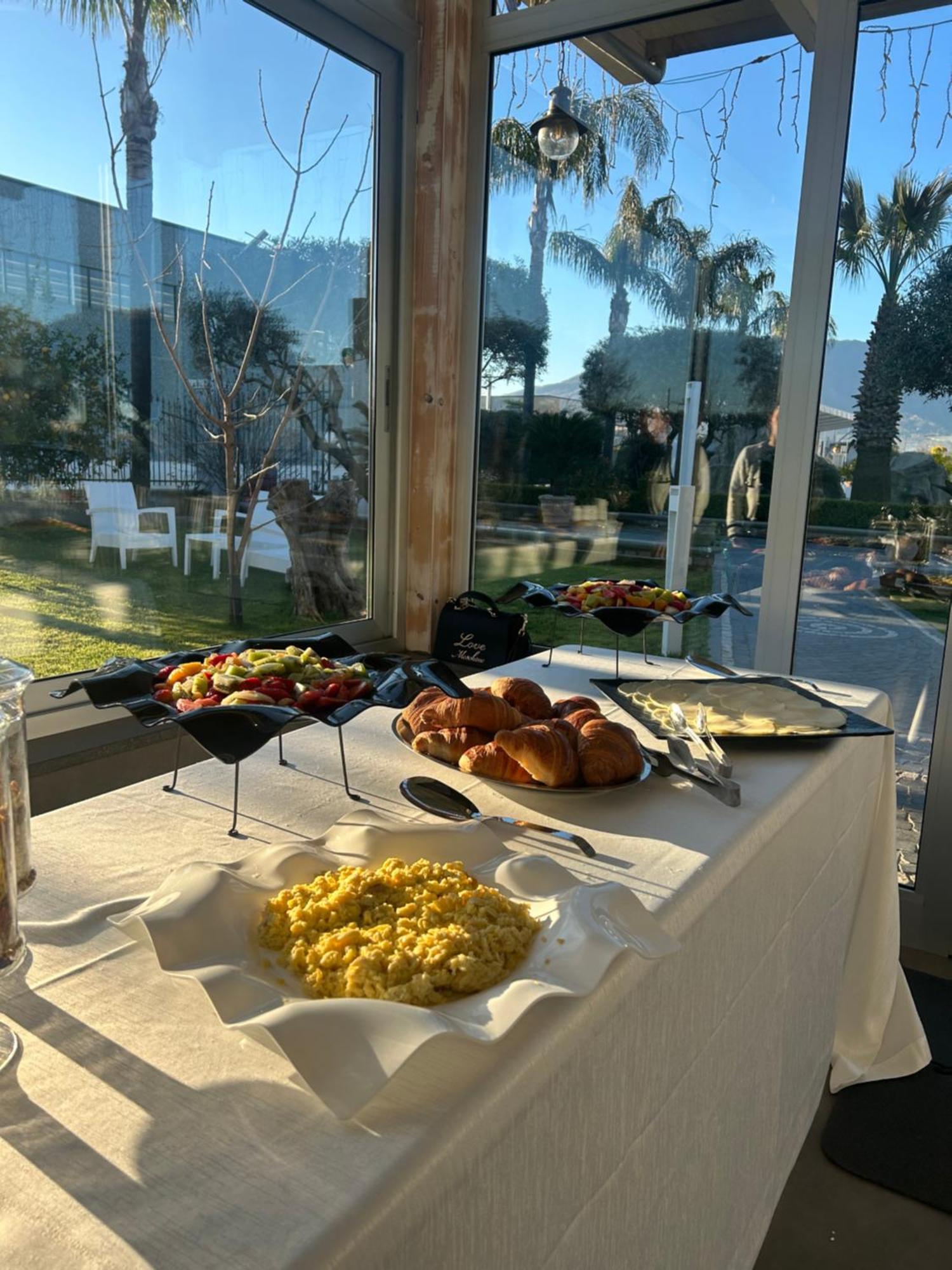 Brusciano Hotel Villa Ruggiero מראה חיצוני תמונה